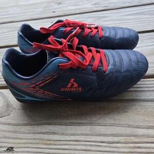 Kids' Soccer Cleats (Size 2.5)